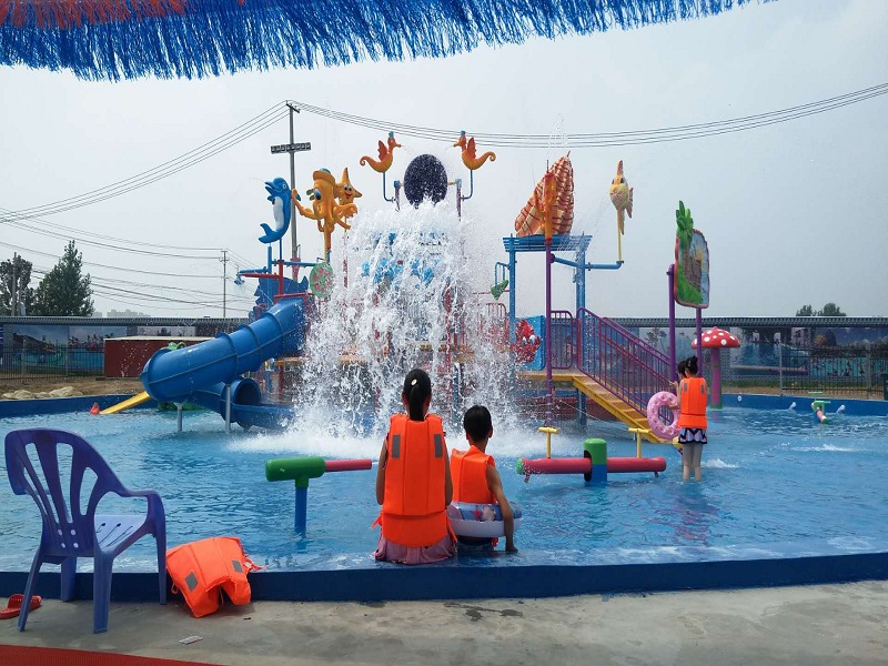 水上樂園設(shè)備